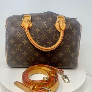 Louis Vuitton Bandouliere 25